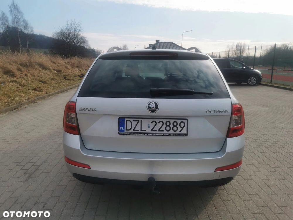 Skoda Octavia 2.0 TDI Premium Edition - 5