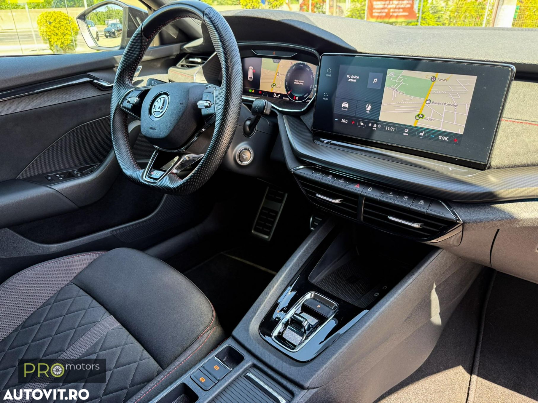 Skoda Octavia Combi 2.0 TDI DSG RS - 10