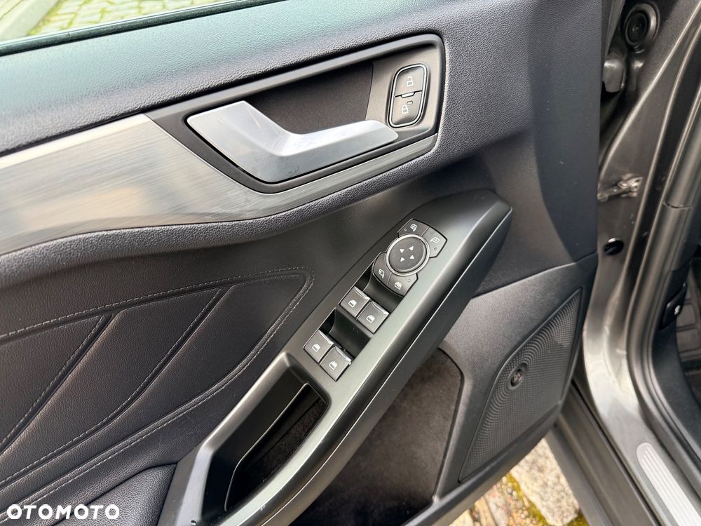 Ford Focus 1.5 EcoBlue Start-Stopp-System TITANIUM X - 27