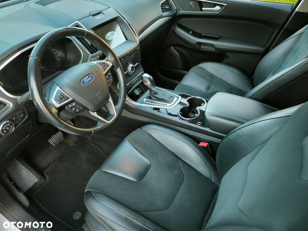 Ford S-Max - 8