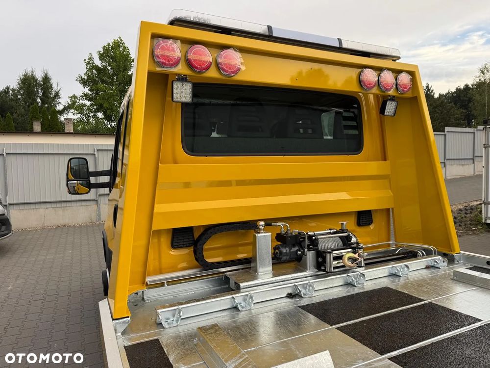 Iveco 70C18 - 14