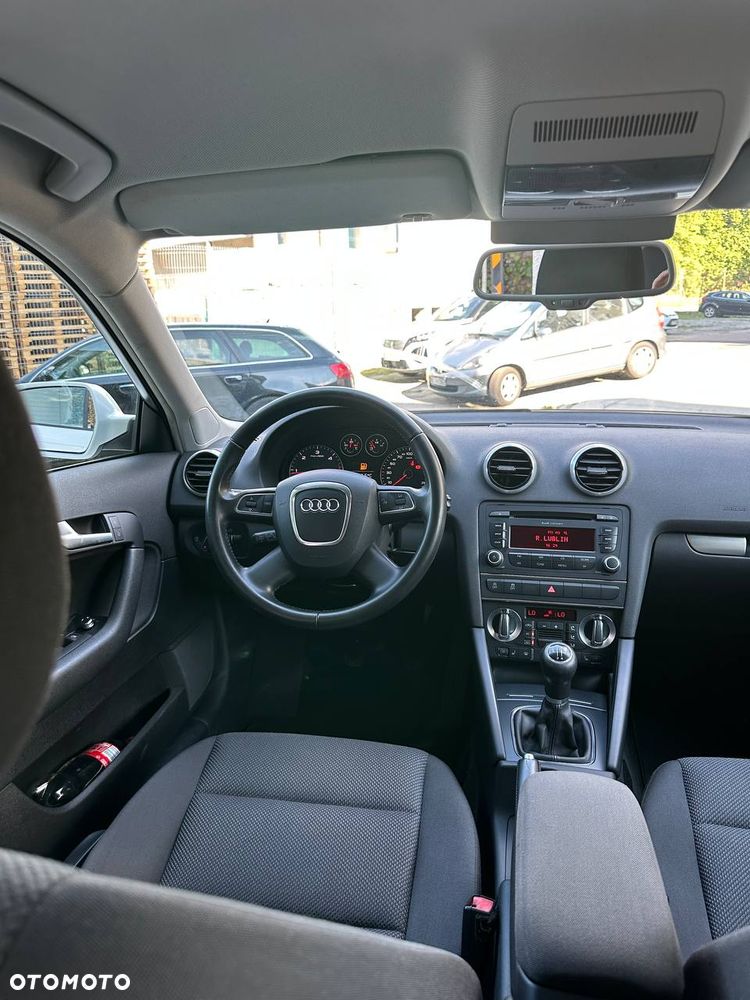 Audi A3 Sportback - 16