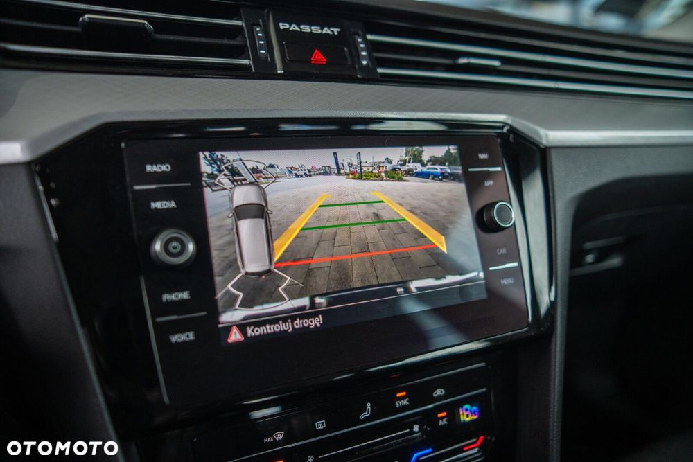 Volkswagen Passat Variant 1.5 TSI EVO Business DSG - 13