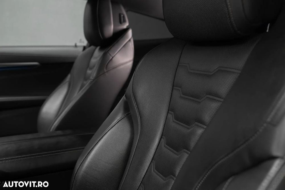 BMW M8 M850i xDrive - 27