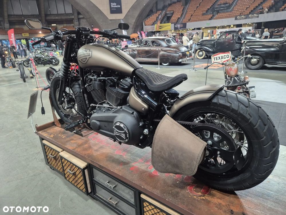 Harley-Davidson Softail Street Bob - 6