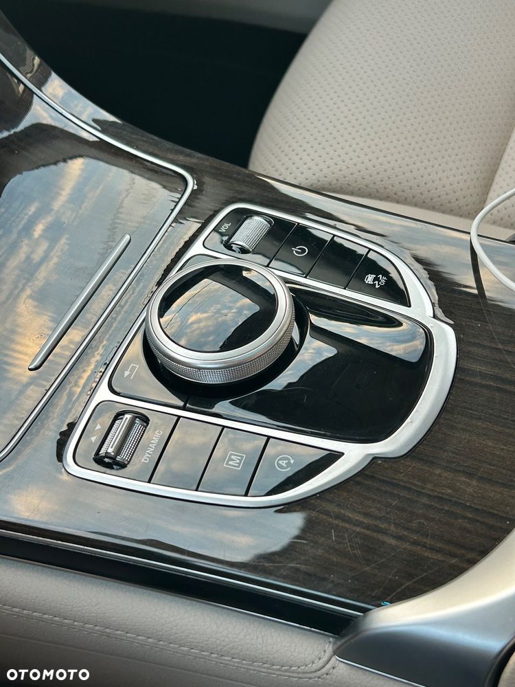 Mercedes-Benz GLC - 20