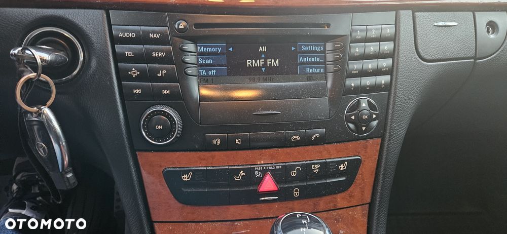 Mercedes-Benz Klasa E 200 Kompressor Automatik Avantgarde - 31