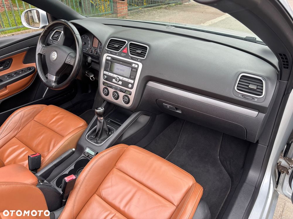 Volkswagen Eos - 28