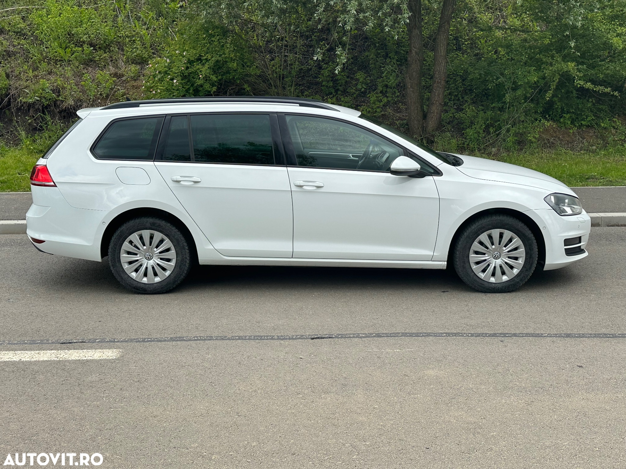 Volkswagen Golf 1.6 BlueTDI Comfortline - 4