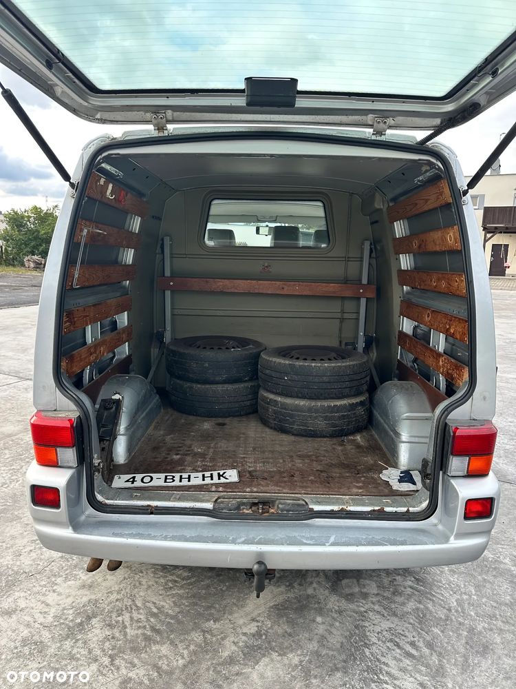 Volkswagen TRANSPORTER T4 2.5 TDI 102 KM BRYGADÓWKA 6 OSÓB LIFT - 10