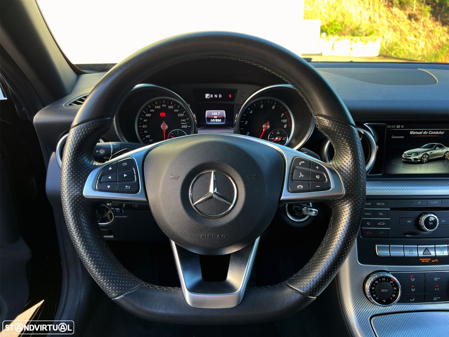 Mercedes-Benz SLC 180 - 26