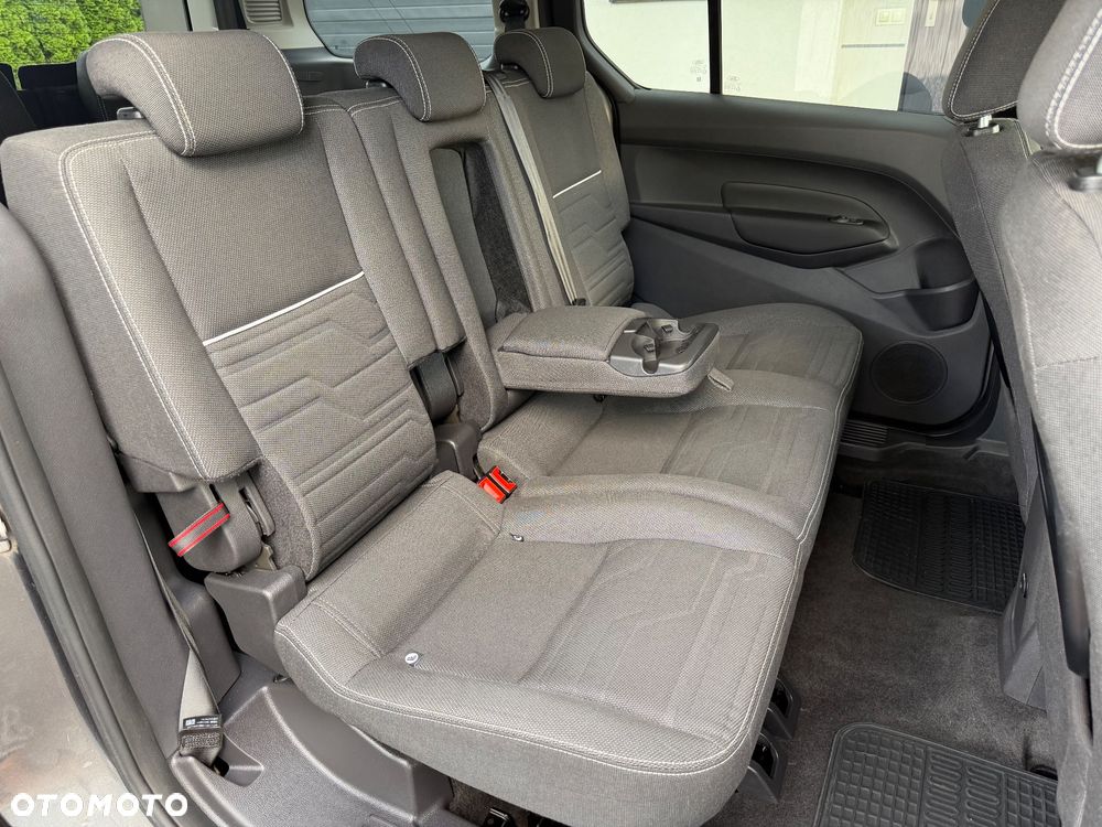 Ford Tourneo Connect Grand - 28