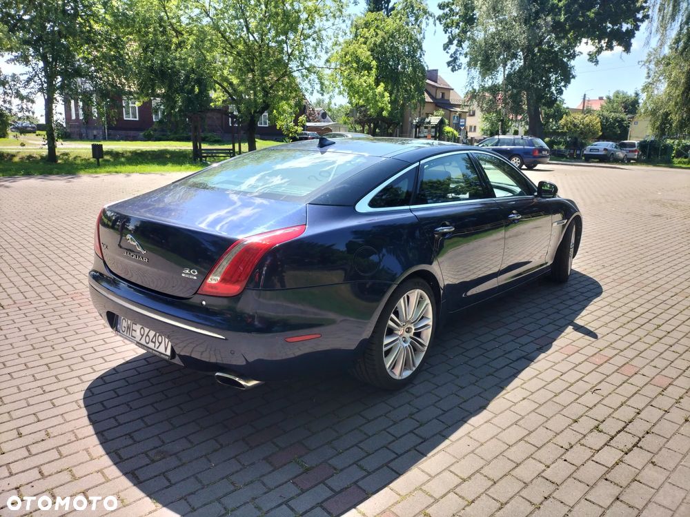 Jaguar XJ 3.0 T AWD LWB Portfolio - 10