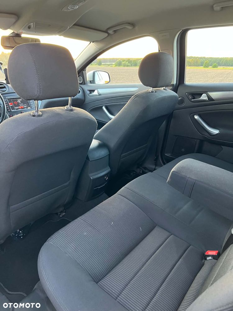 Ford Mondeo - 22