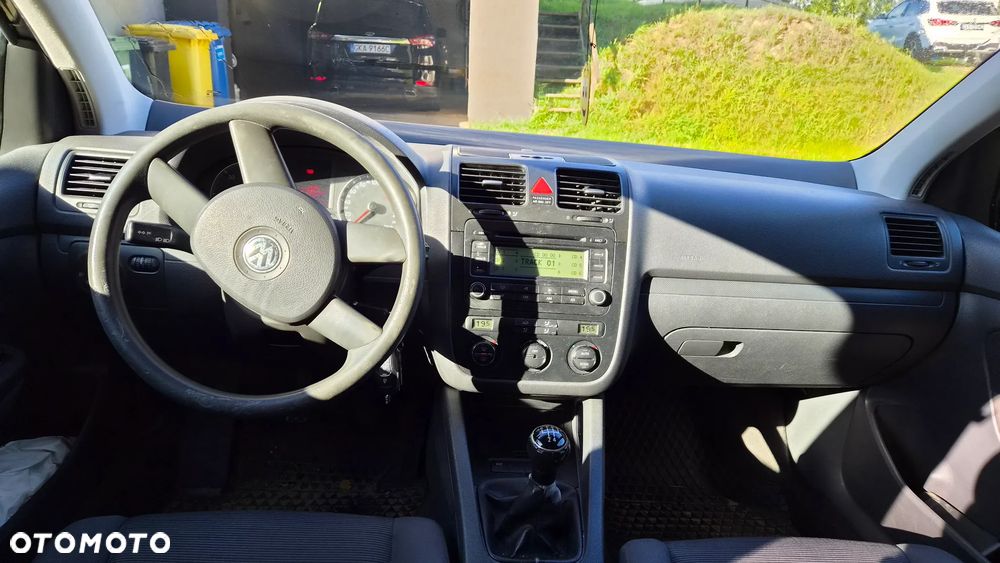Volkswagen Golf - 8