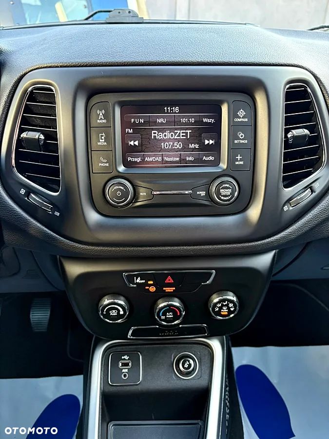 Jeep Compass 1.4 MultiAir Sport - 32