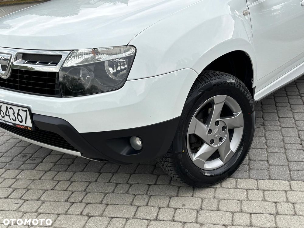 Dacia Duster 1.6 16V 4x4 Prestige - 21
