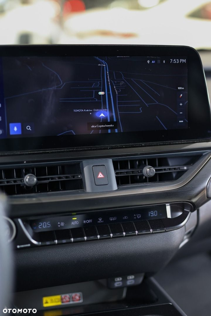 Lexus UX - 33