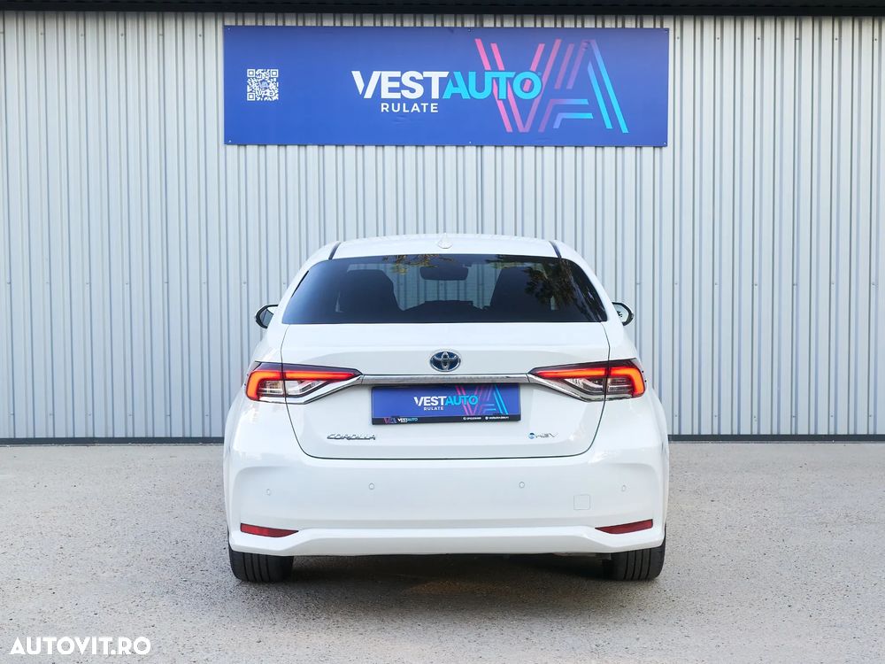 Toyota Corolla 1.8 HSD TS Exclusive - 8
