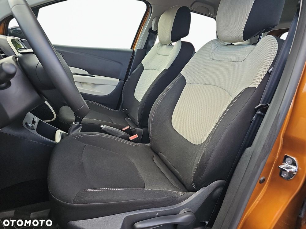Renault Captur - 13