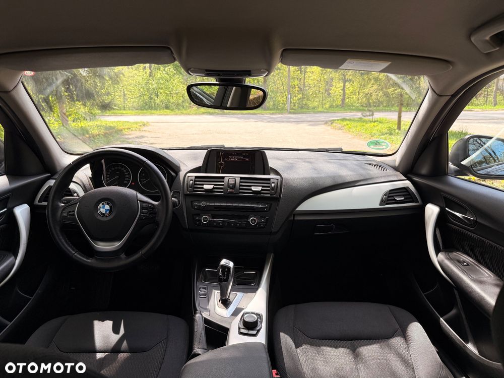 BMW Seria 1 116i - 11