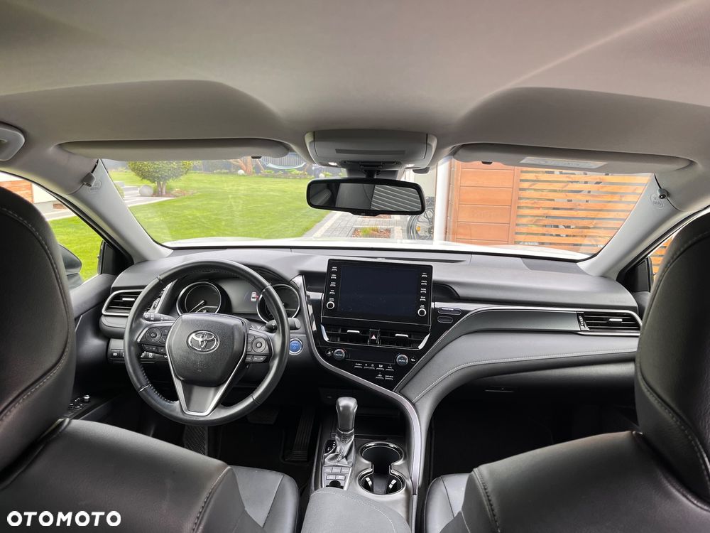 Toyota Camry 2.5 Hybrid Prestige CVT - 6
