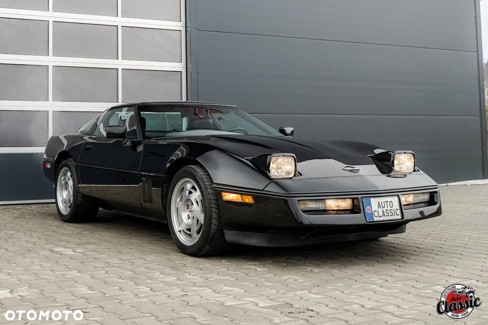 Chevrolet Corvette - 4