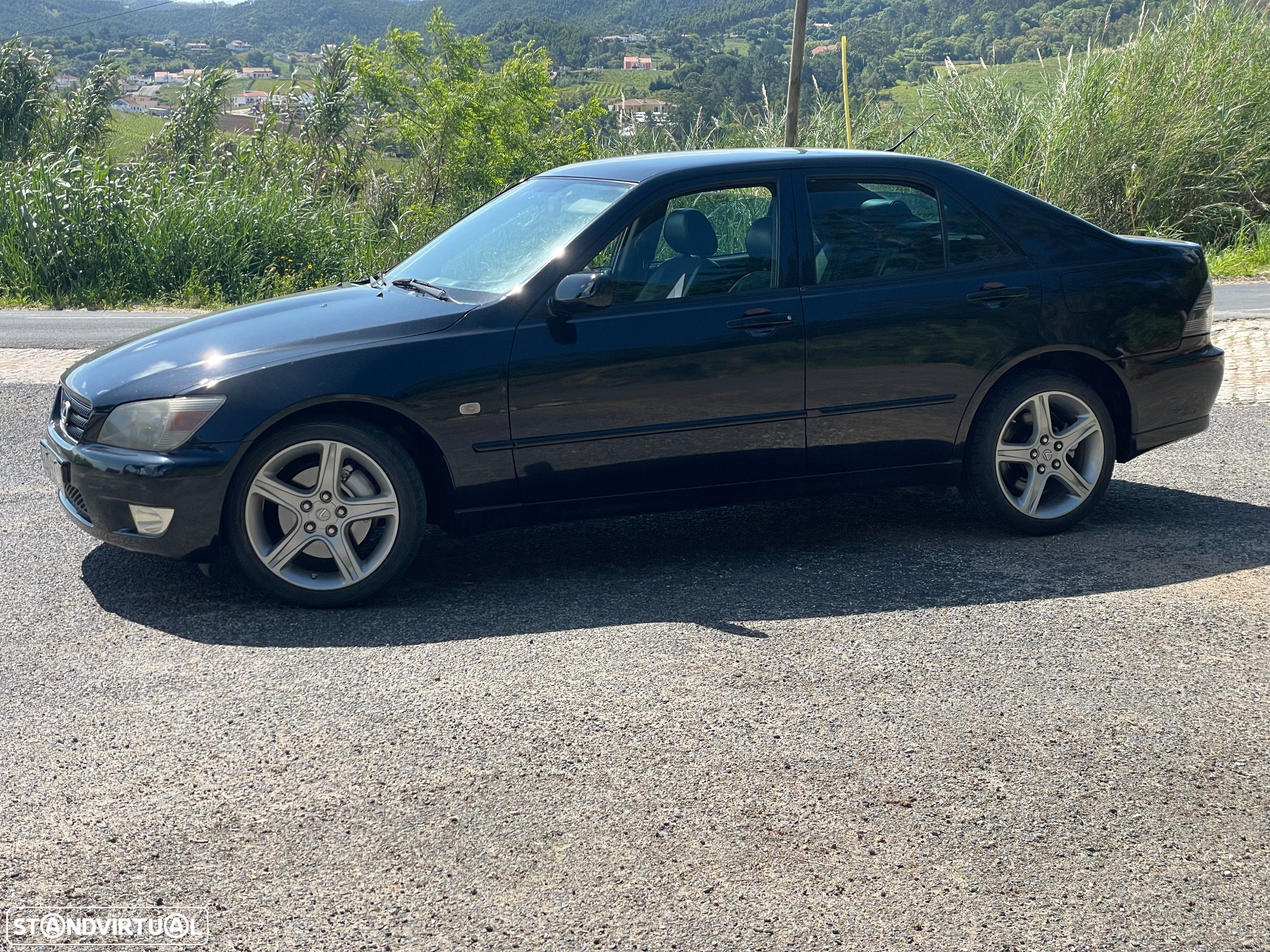 Lexus IS 200 Standard - 2