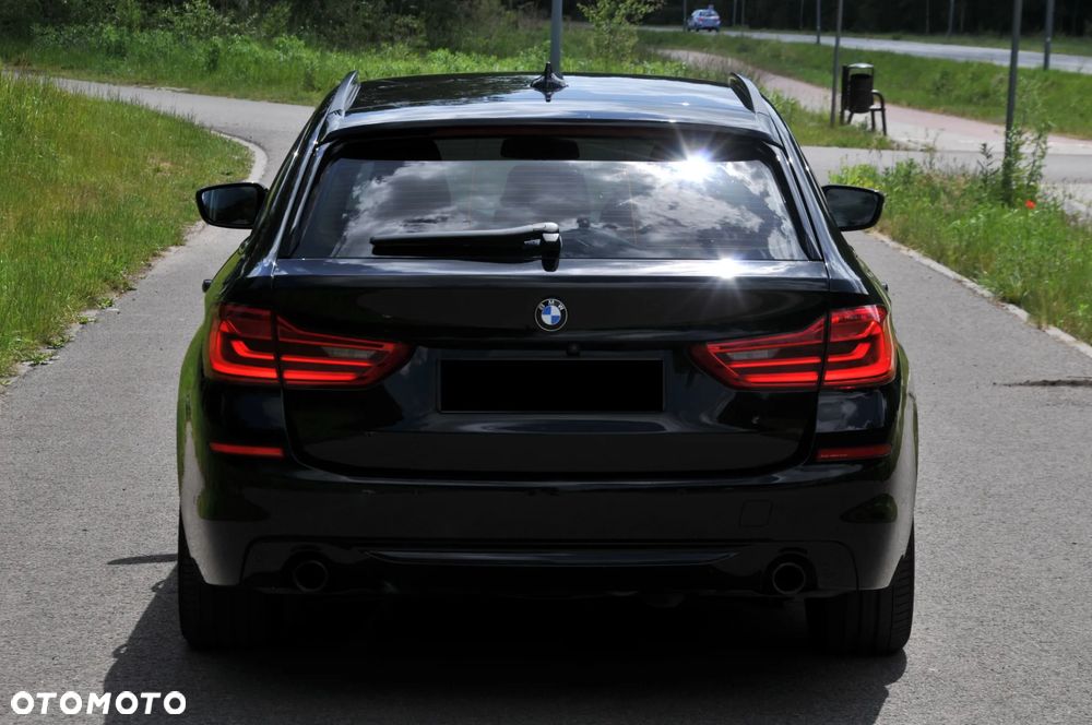 BMW Seria 5 520d xDrive Sport Line - 14