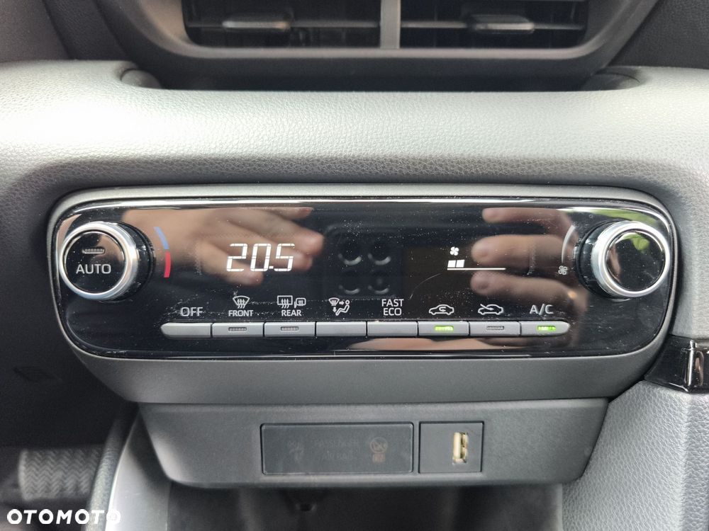 Toyota Yaris Hybrid 1.5 Comfort - 20