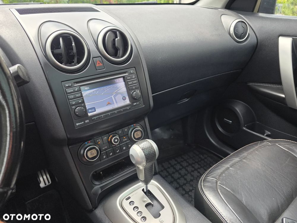 Nissan Qashqai 2.0 dCi 4x4 Tekna Premium - 8