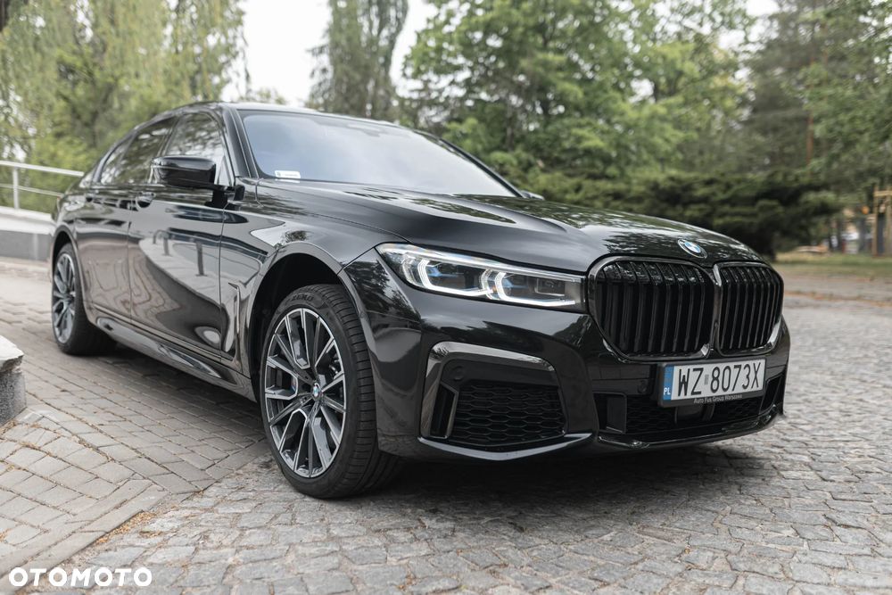 BMW Seria 7 750i xDrive - 9