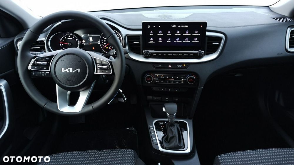 Kia XCeed - 14