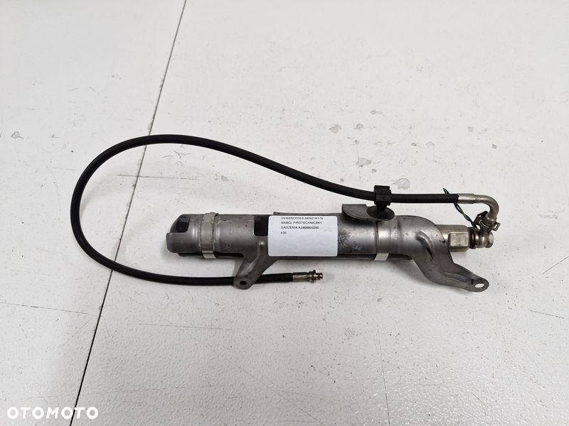 MERCEDES-BENZ W176 GAŚNICA GENERATOR GAZU GASZENIA SILNIKA A2468600200 - 6