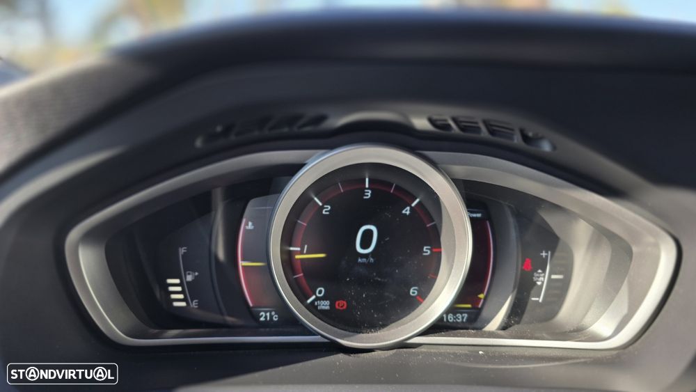 Volvo V40 D2 Momentum - 15