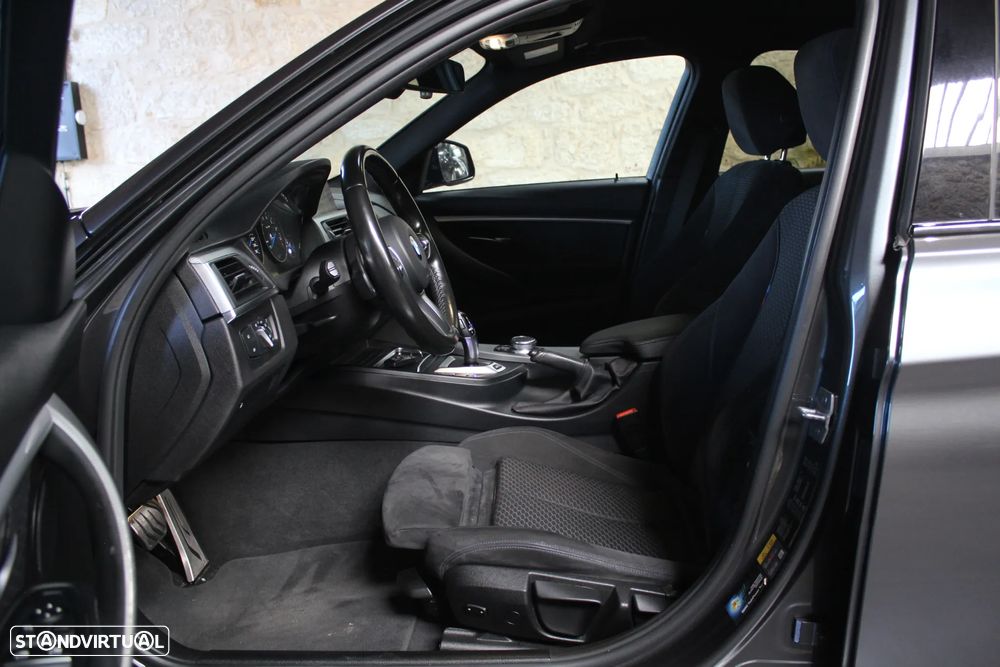 BMW 330 e iPerformance Pack M - 16