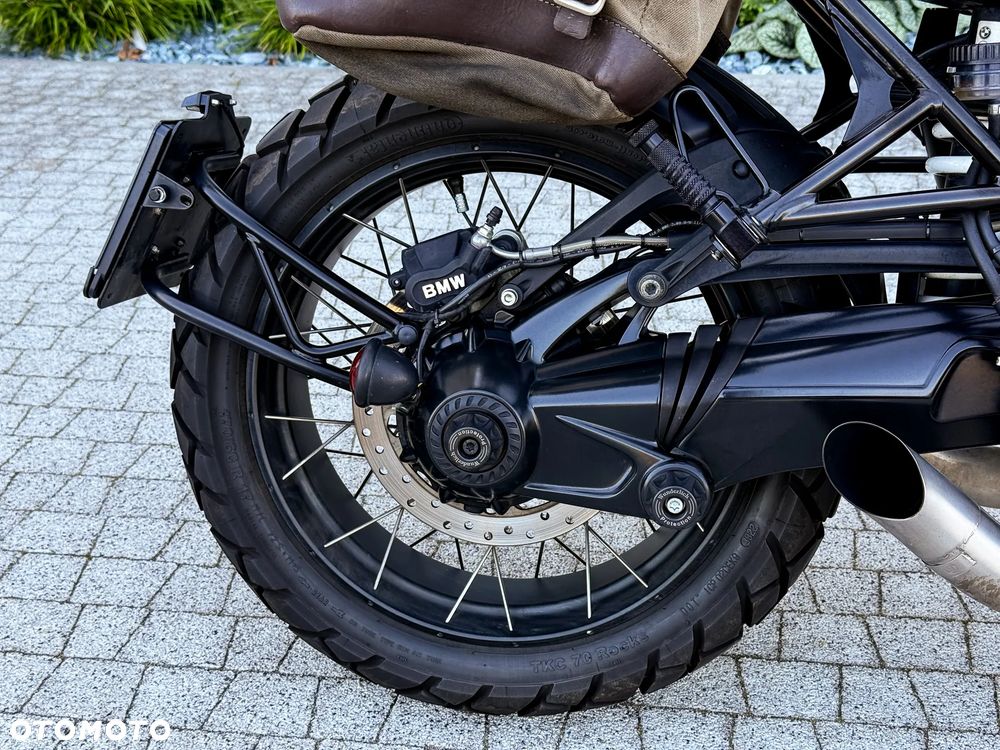 BMW R - 16
