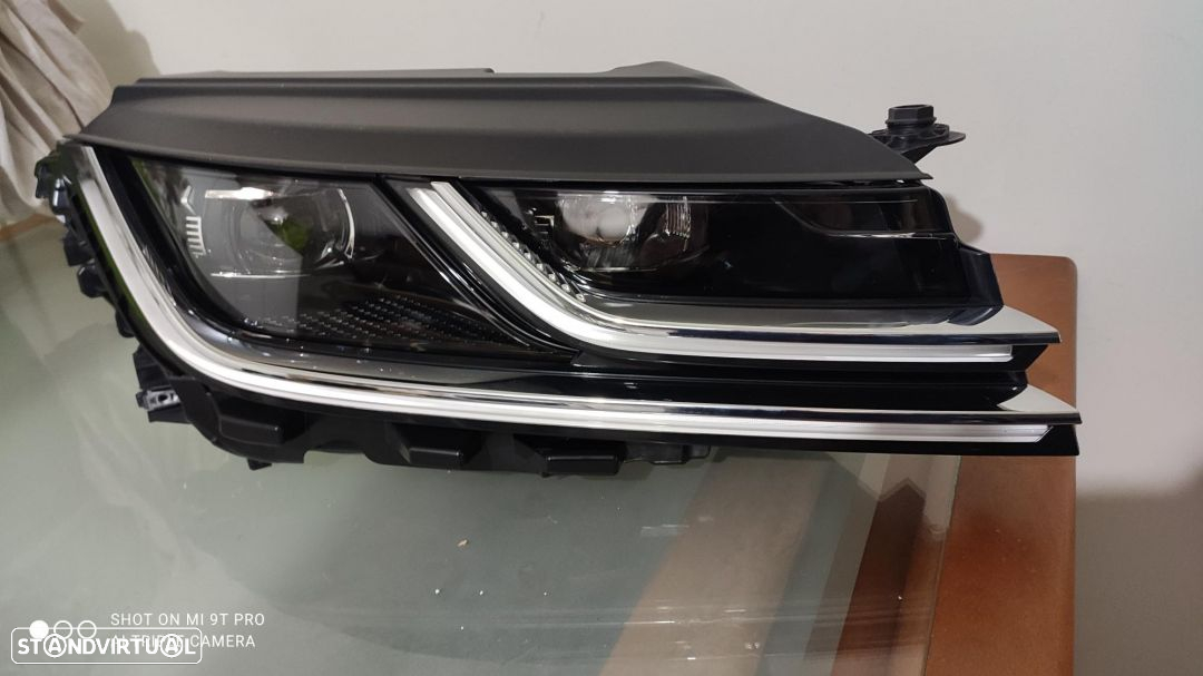 farol direito full Led VW ARTEON - 2