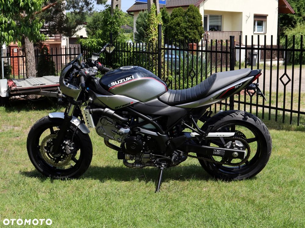 Suzuki SV - 8