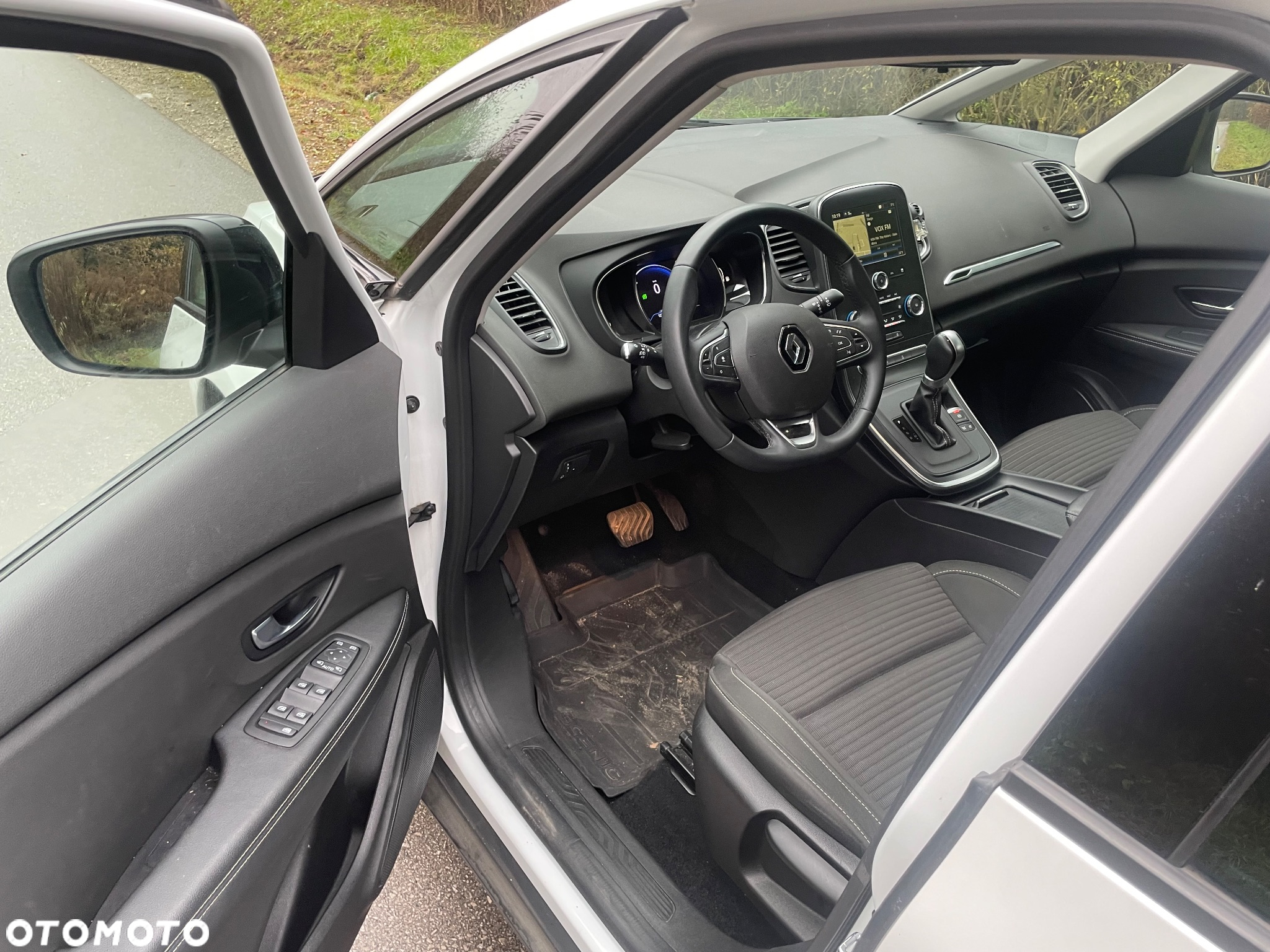 Renault Scenic - 10