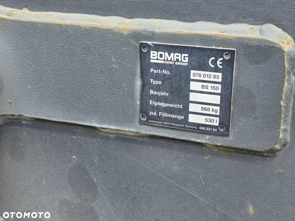 Bomag BW 154 AP-4i AM / rozsiewacz BS150 - 8