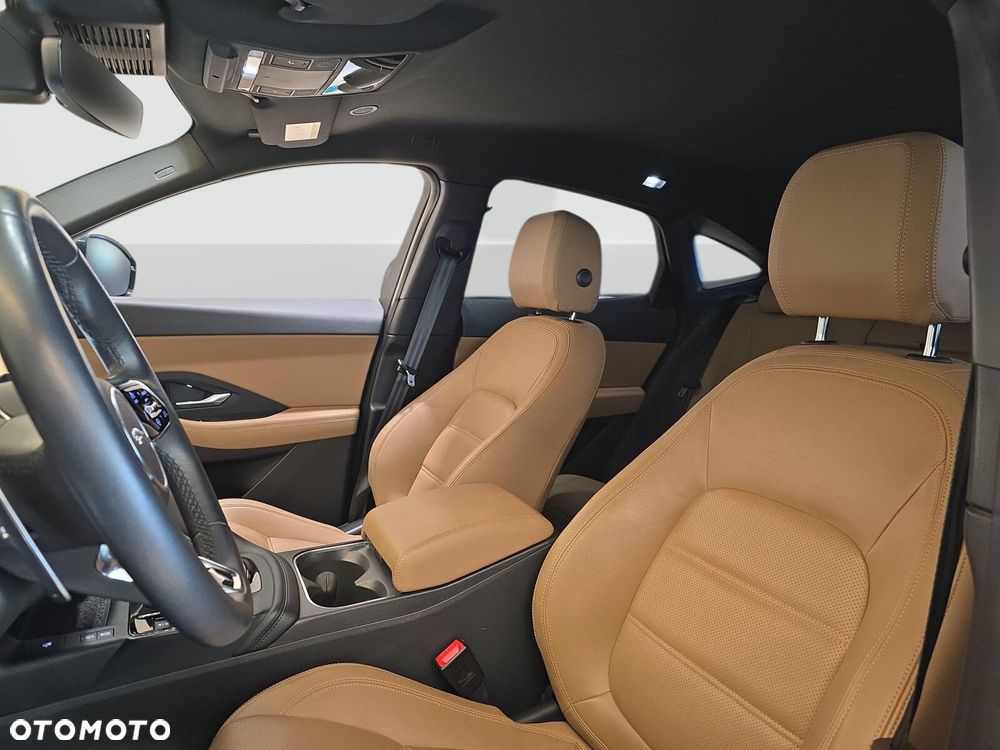 Jaguar E-Pace - 18