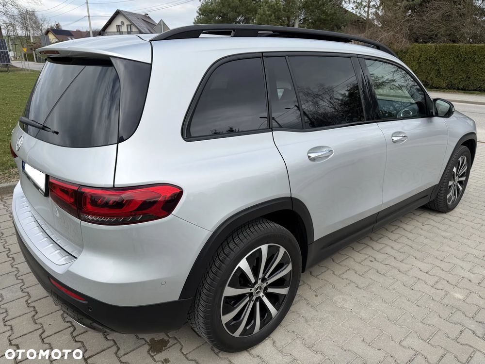 Mercedes-Benz GLB 200 Progressive 7G-DCT - 4