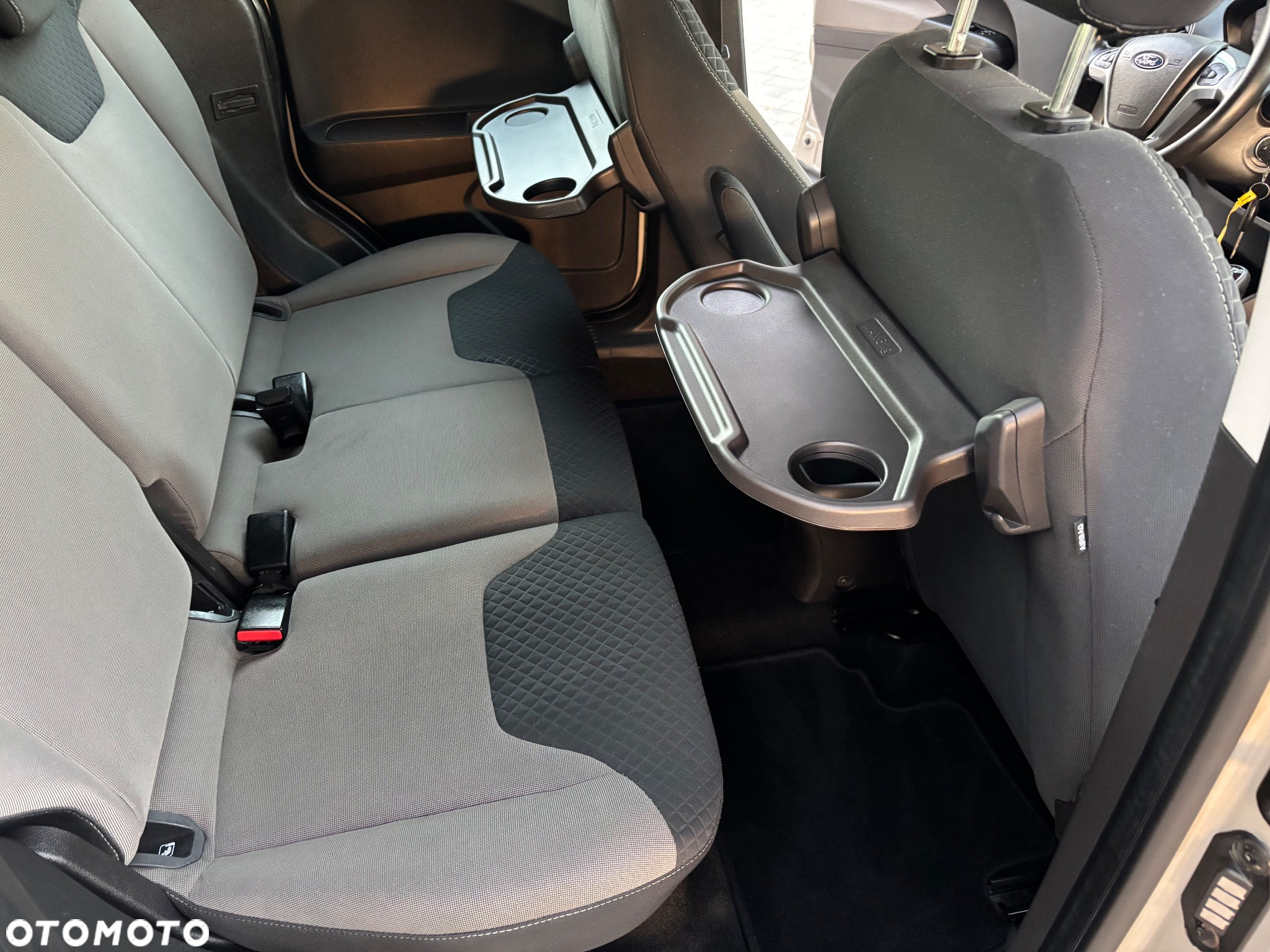 Ford Tourneo Courier 1.0 EcoBoost Titanium - 33