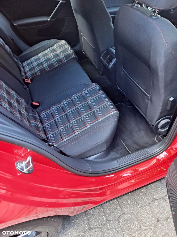 Volkswagen Golf 2.0 TSI BMT GTI Performance DSG - 4