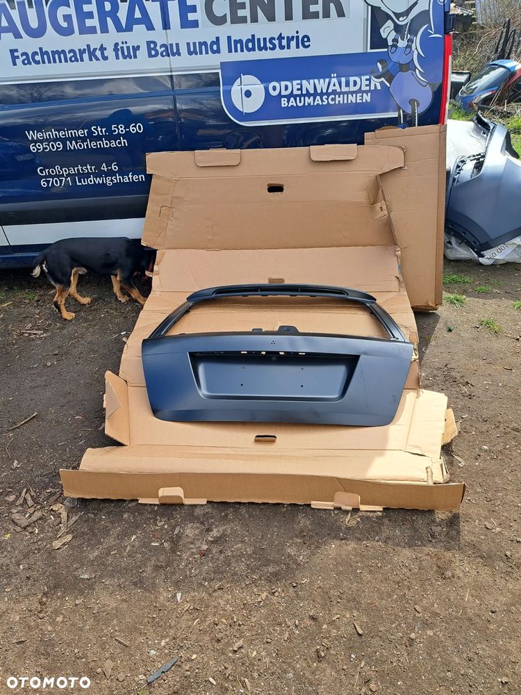 Klapa Bagażnika Tył Tylna Mercedes C-Klasa W204 Kombi A2047400105 Klapa Pokrywa Bagażnika Mercedes C-Klasa Kombi A2047420409 A2047420109 - 1