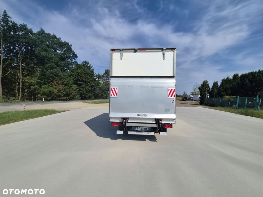 Iveco DAILY - 8