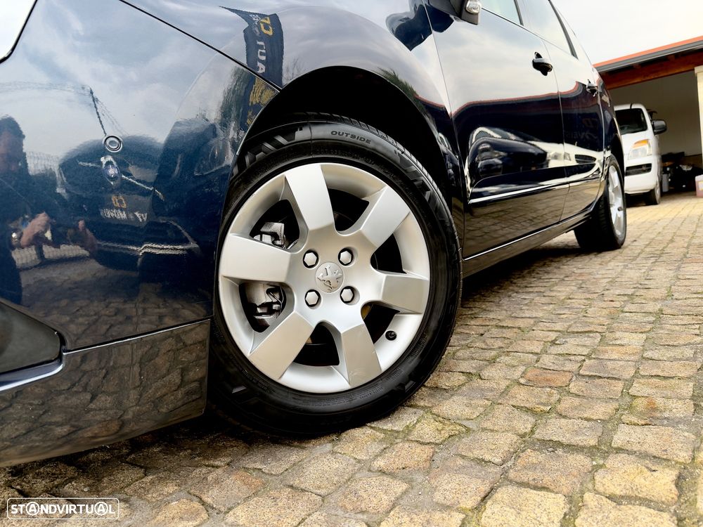 Peugeot 5008 1.6 HDi Executive CMP6 - 12