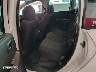 Peugeot 3008 1.6 HDi Allure - 23