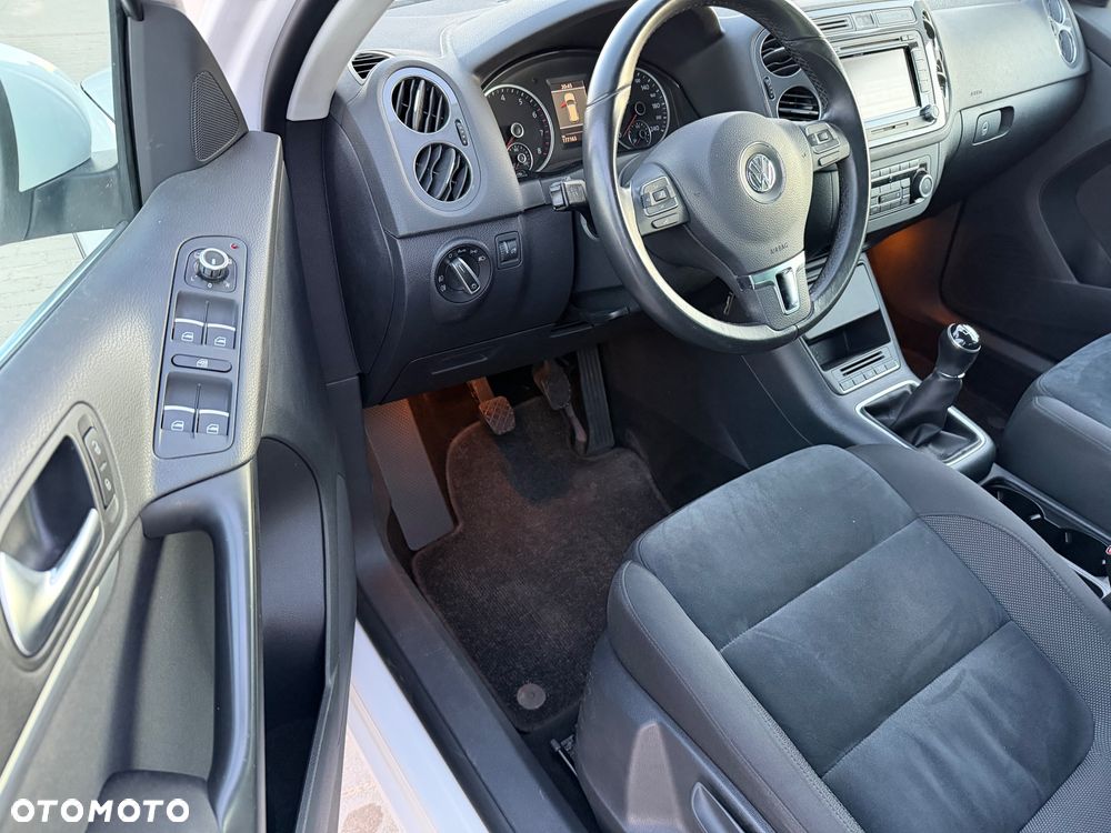 Volkswagen Tiguan - 10